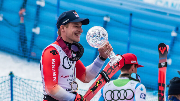 La Coppa del Mondo di sci nel segno di Marco Odermatt e Mikaela Shiffrin