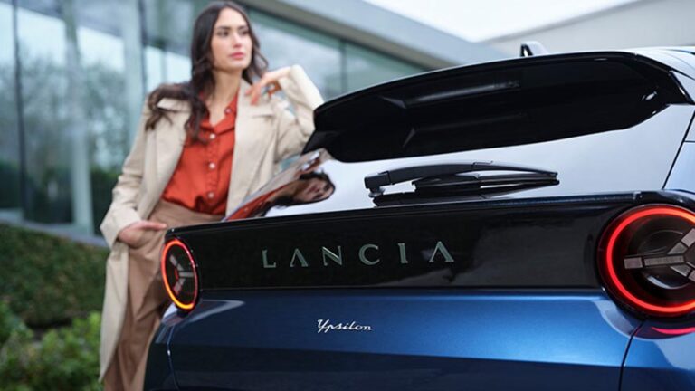 La nuova Lancia Ypsilon Edizione Limitata Cassina, disponibile in sole 1906 unità