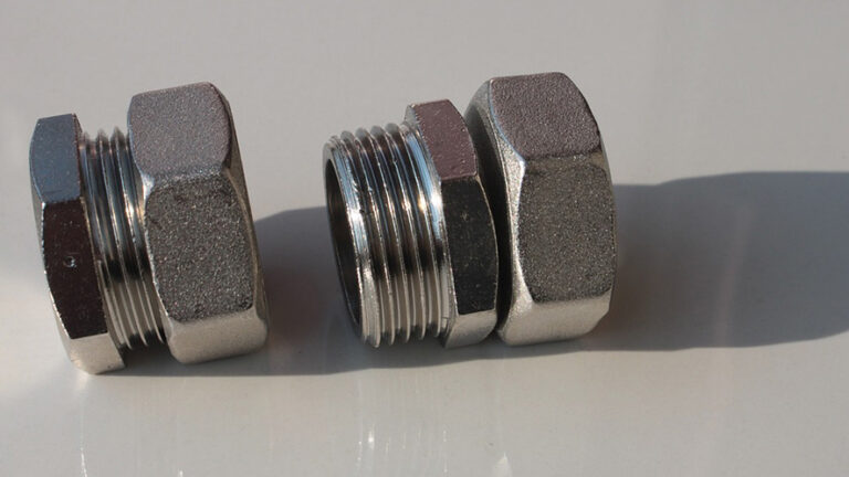 Multinazionali in Svizzera: Glencore, la più grande compagnia al mondo per commercio di materie prime