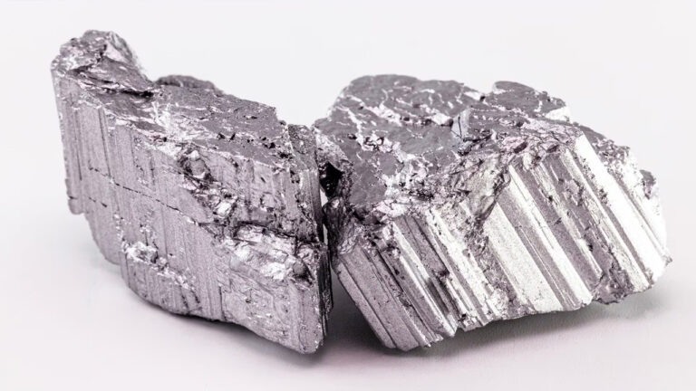 L’accordo sulle terre rare tra Stati Uniti e Ucraina è avvolto dall’incertezza