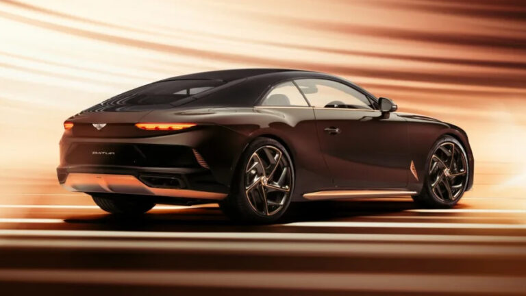 Bentley Batur Black Rose: un gioiello su quattro ruote con oro rosa 18 carati