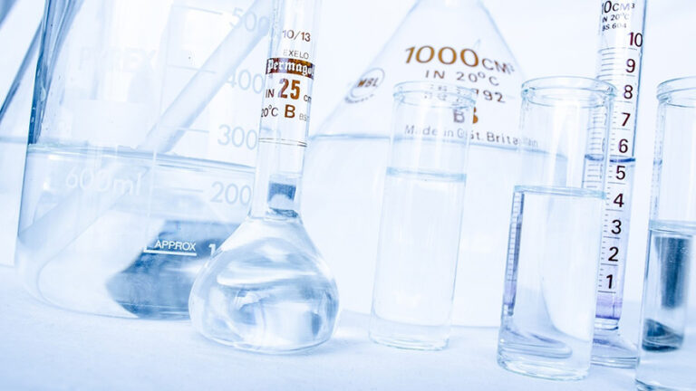 L’industria farmaceutica svizzera si distingue come leader in Europa