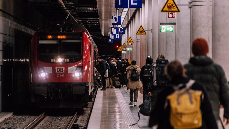 I cantieri frenano il traffico merci ferroviario attraverso le Alpi