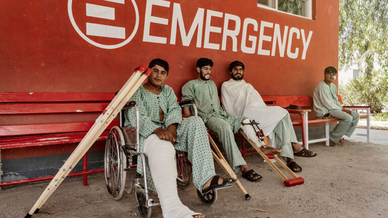 La Commissione UE continuerà a finanziare le ONG