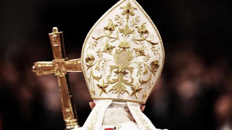 Nessun Papa svizzero sul trono di Pietro, ma un legame indissolubile con la Guardia Pontificia