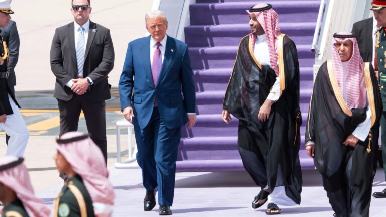 Trump in Arabia Saudita: accordi miliardari per infrastrutture, tecnologia e spazio