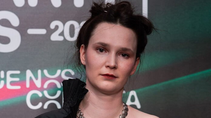 Zoë Më
