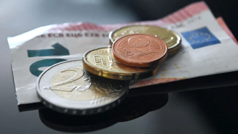 Commissione UE valuta una patrimoniale europea: uno studio sulle tasse