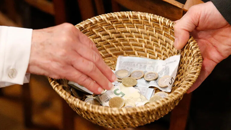 Il Vaticano stringe la cinghia: APSA al centro della gestione finanziaria tra deficit e nuove sfide