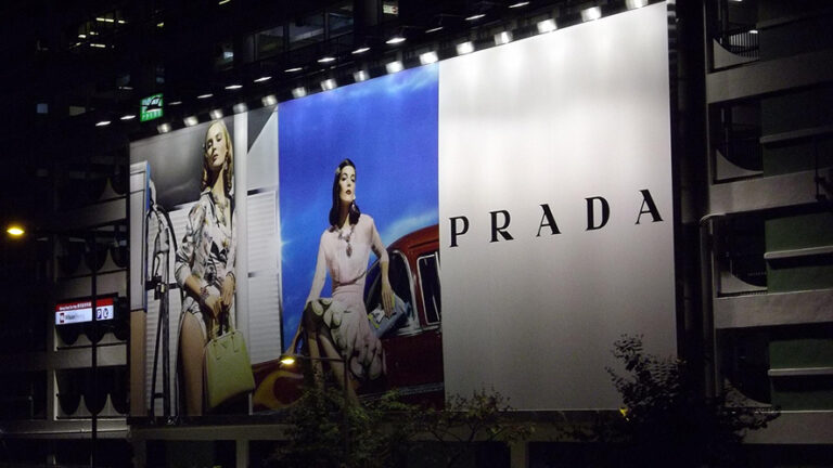 Prada compra Versace per 1,25 miliardi di euro