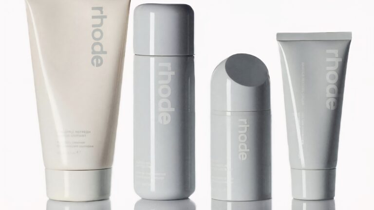 Hailey Bieber vende lo skincare Rhode: un affare da un miliardo di dollari