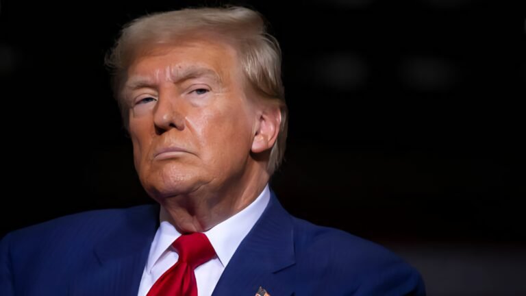 Trump lancia l’ultimatum: “dazi shock”, Europa e Messico nel mirino