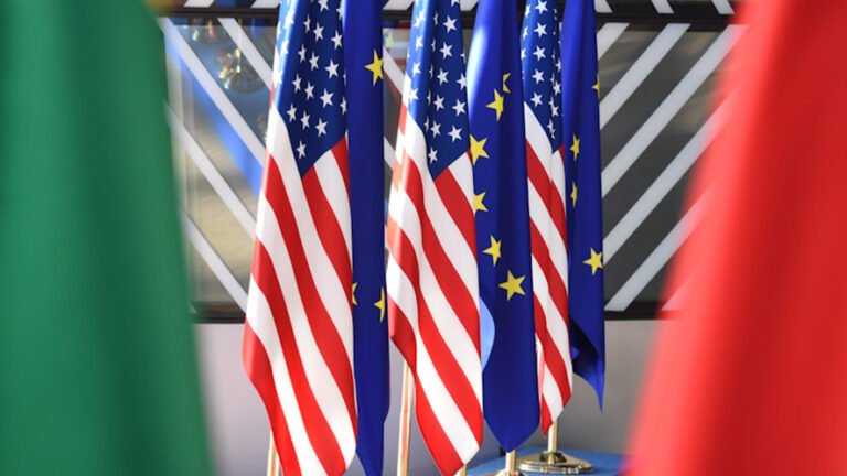 Tariffe doganali USA-UE: l’esperto avverte “È un incubo per le aziende”