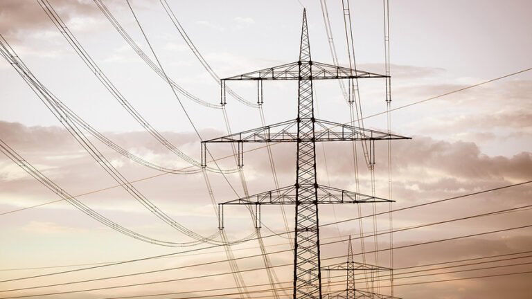 Enel rinnova in anticipo la concessione in Brasile: un passo strategico a Rio de Janeiro