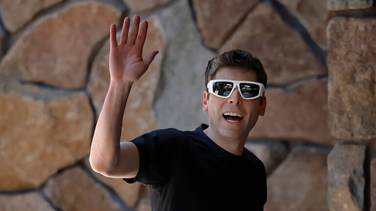 GPT-5, Altman: “Mi sono sentito inutile”. L’AI come il Progetto Manhattan?