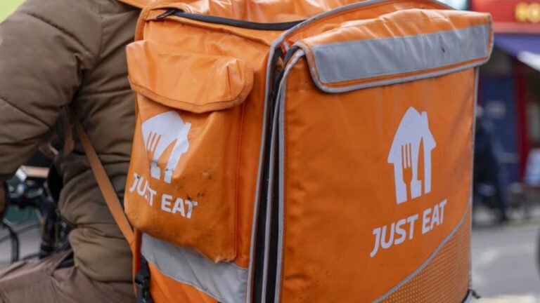 Cibo a domicilio: si UE all’acquisizione di Just Eat da parte di Naspers