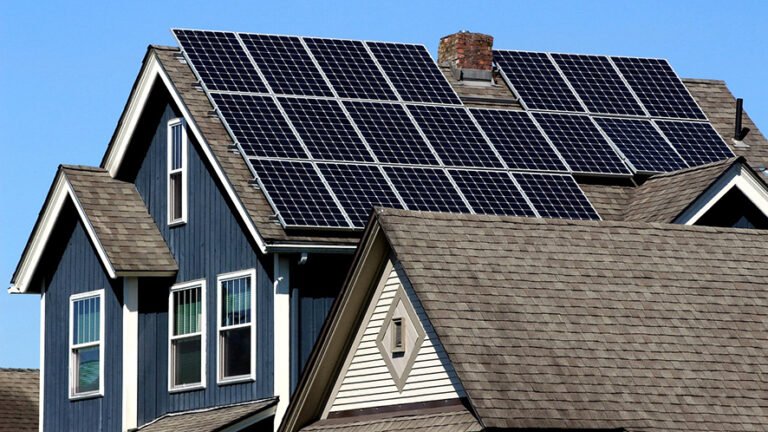 Energia solare domestica: tariffe minime a rischio per un accordo con l’UE