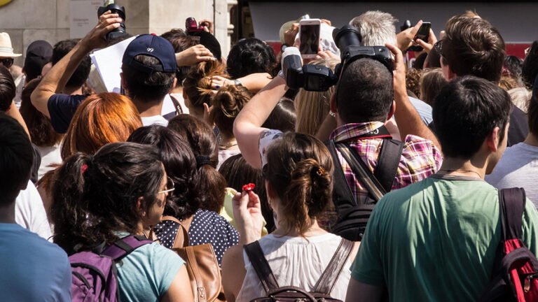 Svizzera e overtourism: come affrontare il fenomeno del sovraffollamento