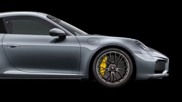 Porsche 911 Turbo S: nuovi confini di potenza e design