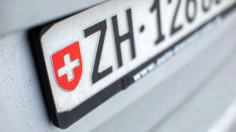 Svizzera: l’immatricolazione dei veicoli diventa digitale