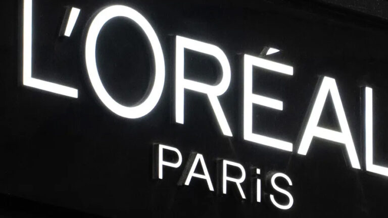 L’Orèal punta al 15% di Giorgio Armani: il futuro del lusso tra licenze e partnership strategiche