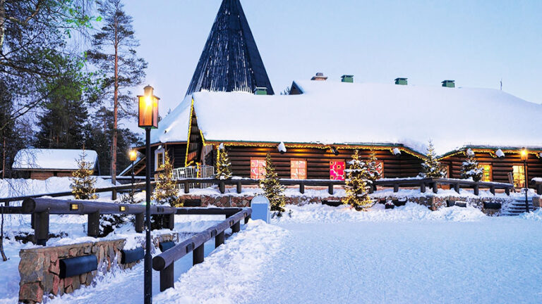 Natale in Lapponia: vivi il sogno artico tra Rovaniemi e l’aurora boreale