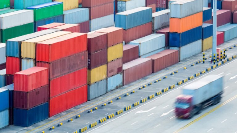 Accordo Svizzera-USA: dazi al 15% e le contropartite di Berna