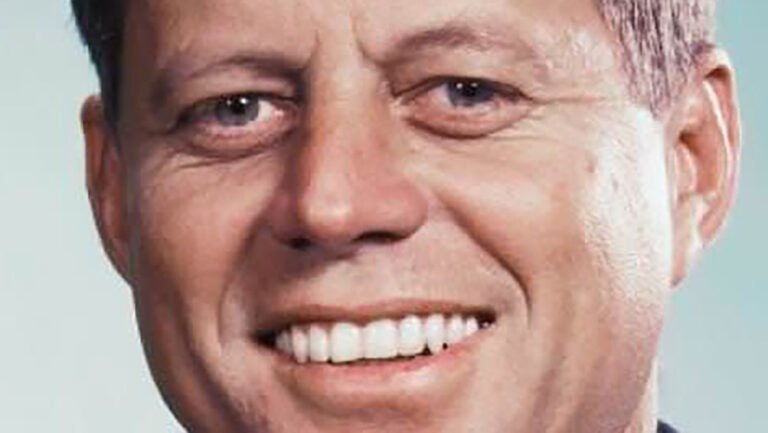 L’erede di Kennedy: Jack Schlossberg si candida al Congresso USA