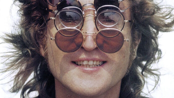 Denti da collezione: storia e prezzi follia delle preziose bocche di celebrità e imperatori