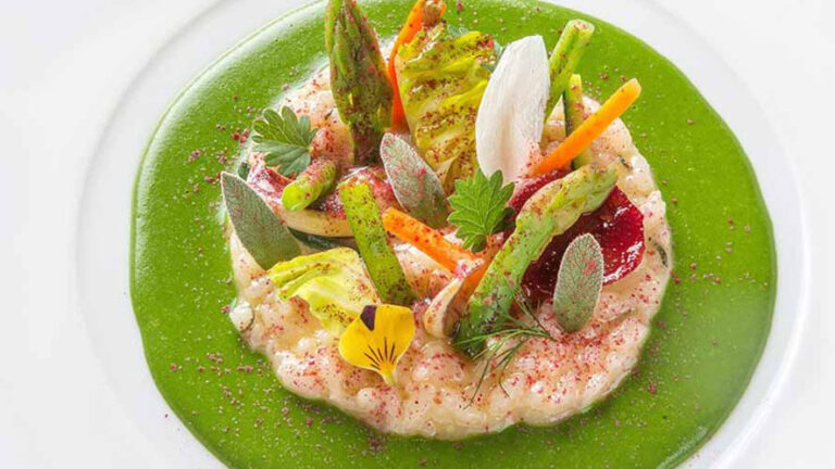 Il lusso delle feste: 10 menù di Natale Stellati Michelin tra tartufo e caviale