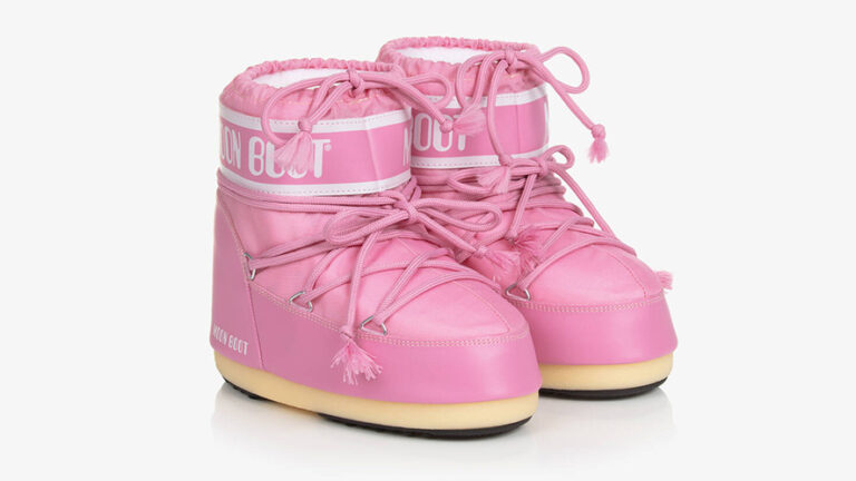 Stile invernale: come abbinare i Moon Boot in città