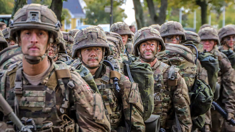 Svizzera: diplomazia militare e nuove alleanze strategiche