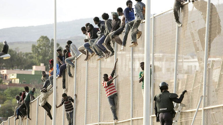 Flussi migratori in Europa: calano drasticamente le richieste d’asilo