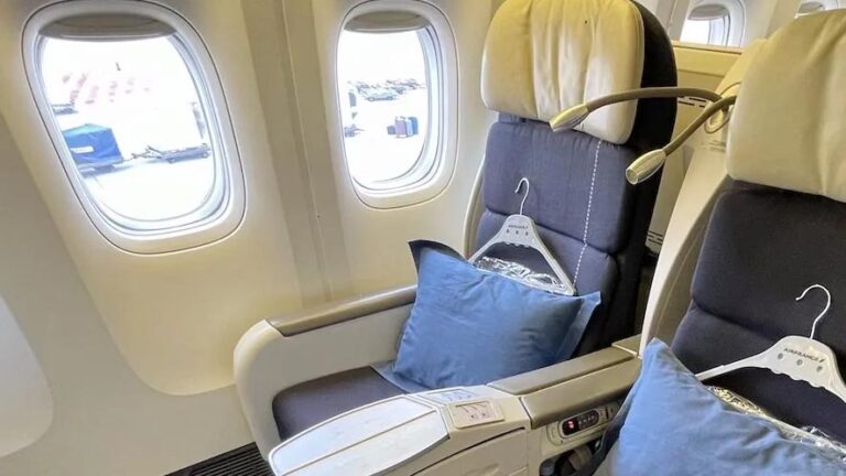 Cuba, crisi carburante: compagnie russe evacuano i turisti