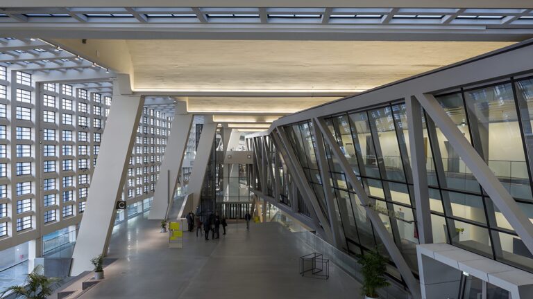 Debito pubblico e clima: l’allarme della BCE sui costi degli eventi estremi