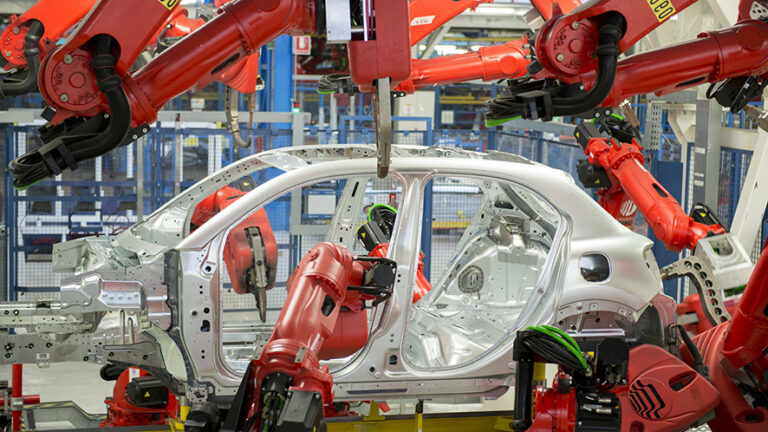 Mercato auto UE: crollo del diesel e boom dell’elettrico nel decennio 2014-2024