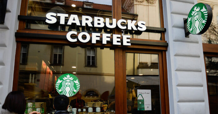Il gigante di Seattle non si ferma: «Starbucks domina il mercato globale con oltre 38.000 locali»
