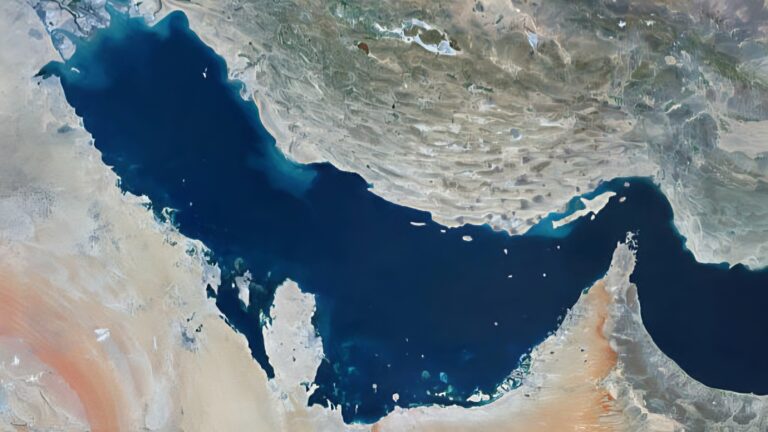 L’Iran prende di mira gli impianti energetici del Golfo: danni in Qatar, Arabia Saudita, Emirati e Kuwait