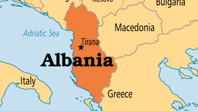 Trent’anni di politica albanese tra comunismo e democrazia