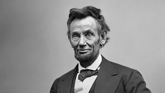 Abraham Lincoln e quella “notte che cambiò per sempre il volto dell’America”