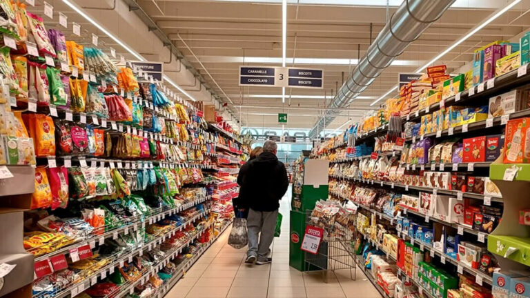 Retail, spinta delle catene: «Previste per quest’anno 6mila nuove aperture»