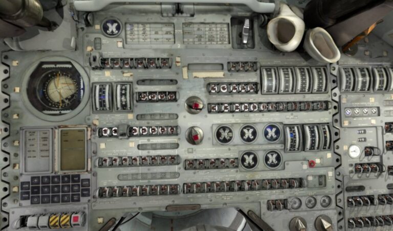 Apollo 11: il computer con 2 KB di RAM che portò l’uomo sulla Luna