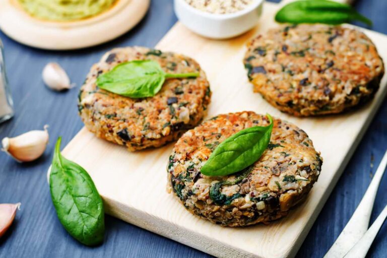 “Ho mangiato vegano per un mese”: l’impatto reale su salute e portafoglio