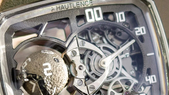 Hautlence Sphere Series 4: il tempo ruota tra sfumature olive green e sabbia