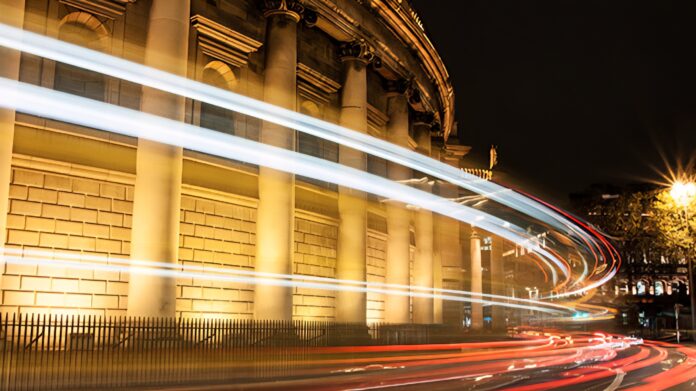 Bank of Ireland accelera nel primo trimestre: prestiti in crescita e qualità del credito in miglioramento