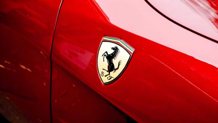 ferrari Ferrari a Sihlbrugg: inaugurato lo showroom più grande d’Europa