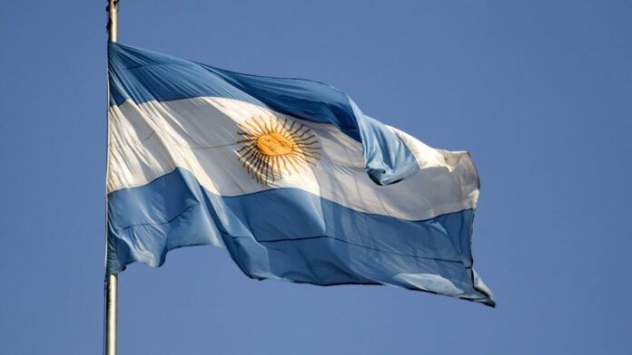 Argentinan Flag L’America Latina vira a destra? Il bivio in Colombia