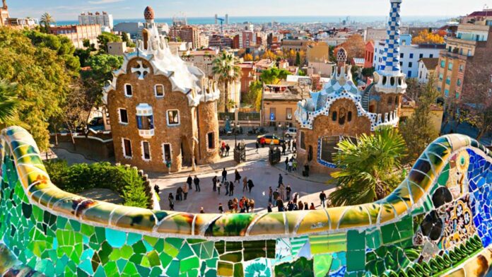 Overtourism: il caso Barcellona con 15 milioni di visitatori