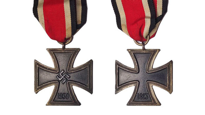 Nuova svolta in Svizzera: mai più simboli nazisti
