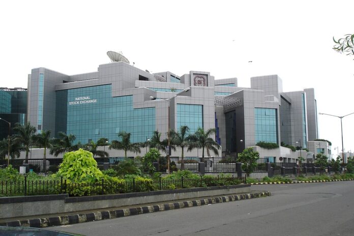 National Stock Exchange of India in August 2006, photo courtesy: Wikipedia. Hoinews.ch National Stock Exchange of India in August 2006, photo courtesy: Wikipedia. Hoinews.ch